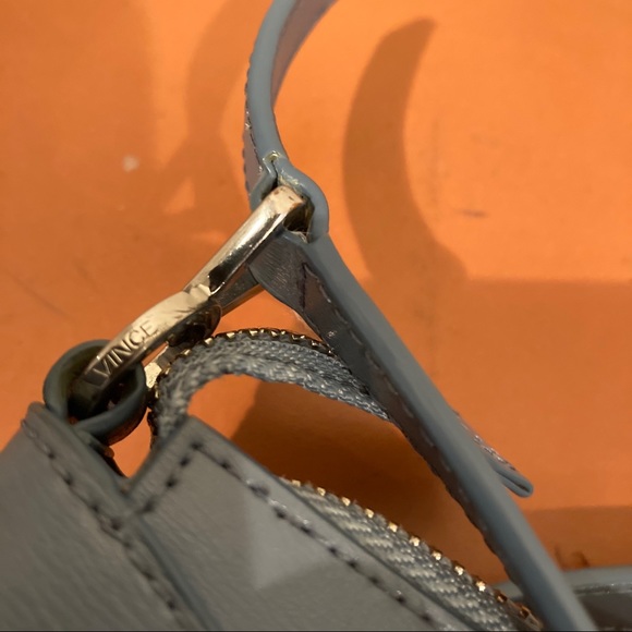 Vince. Pastel Blue Crossbody Authentic - Picture 6 of 12